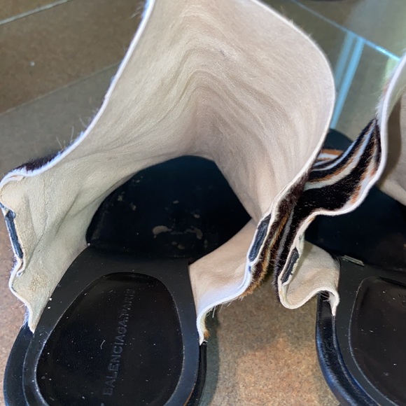 Balenciaga Calf Hair Glove Mules - Picture 13 of 16